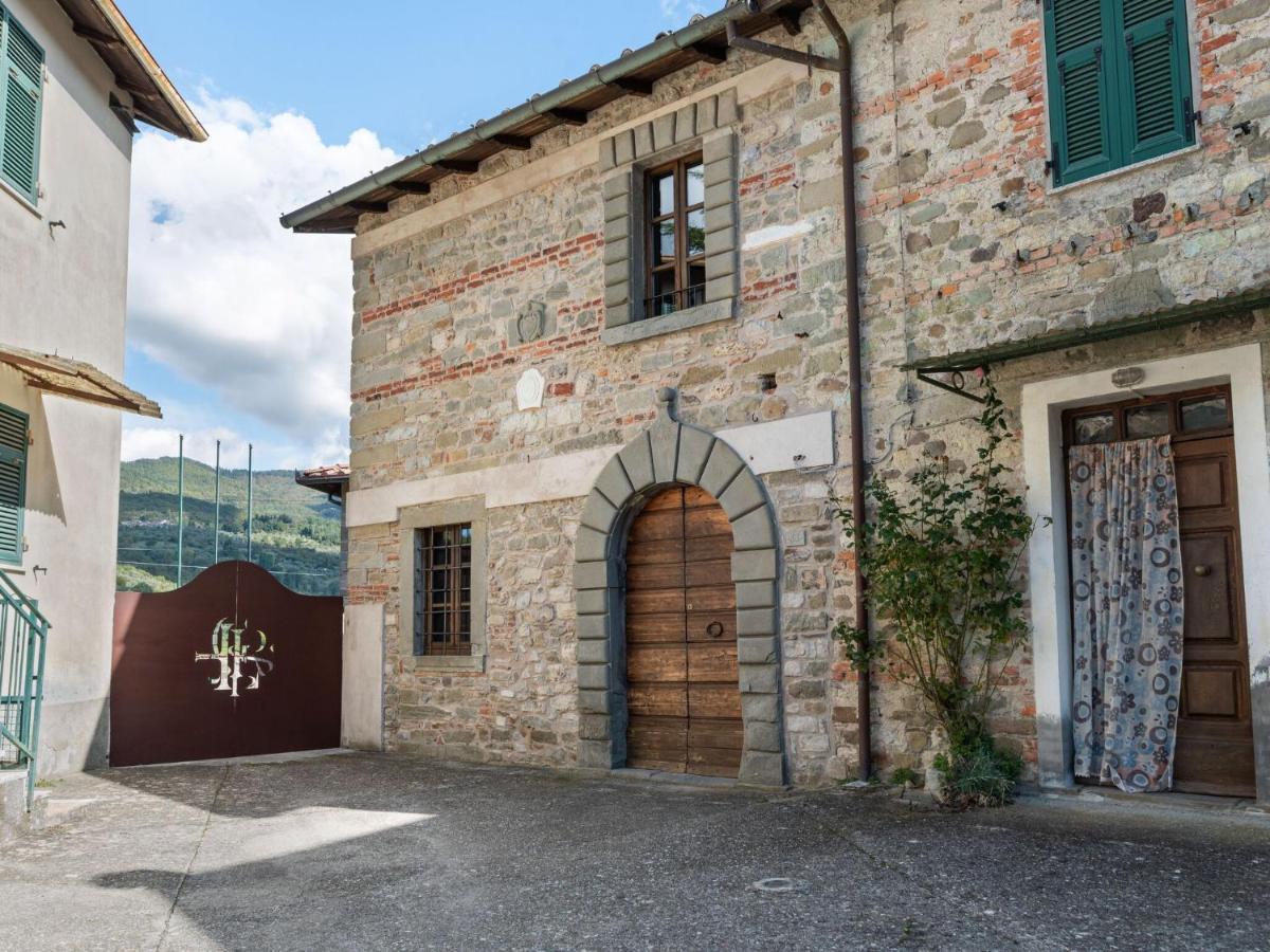 Ancient Farmhouse With Private Heated Hot Tub And Pool Villa Casola in Lunigiana Exterior photo