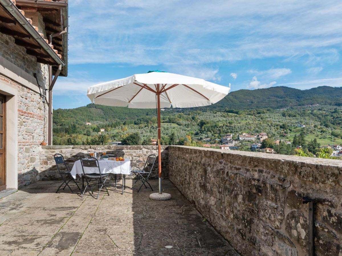 Ancient Farmhouse With Private Heated Hot Tub And Pool Villa Casola in Lunigiana Exterior photo